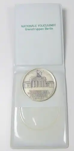 Medaille NVA Grenztruppen 13. August 1961 Berlin Hauptstadt der DDR   (da5897)