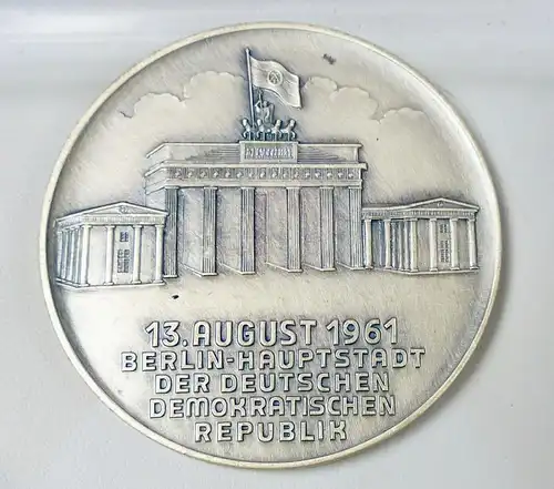 Medaille NVA Grenztruppen 13. August 1961 Berlin Hauptstadt der DDR   (da5897)