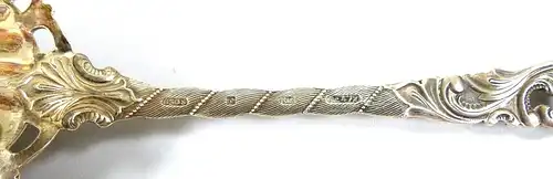 alter Sahnelöffel aus 830 Silber mit verschiedenen Punzen