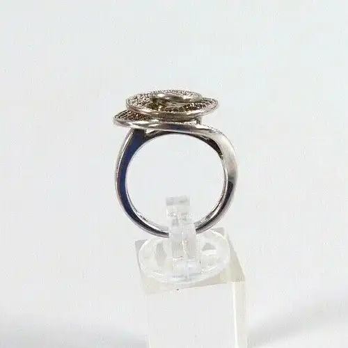 Ring aus 925 Silber mit weißen Steinen Größe 60