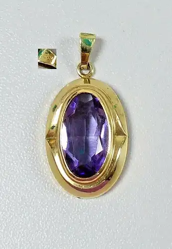 Wunderschöner Anhänger aus 333 Gold mit Amethyst   (da5378)