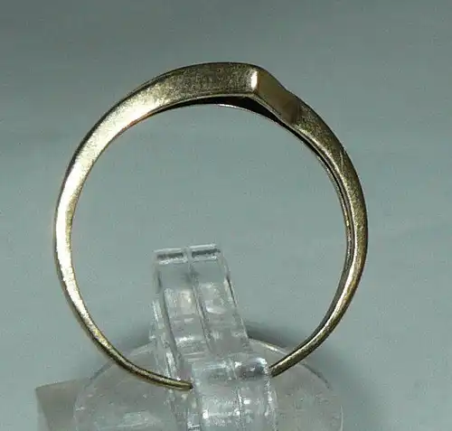 Ring aus 333er Gold mit Zirkonia, Gr. 57/Ø 18,1 mm  (da4443)