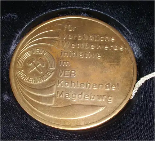 DDR Medaille VEB Kohlehandel in OVP (da3369)
