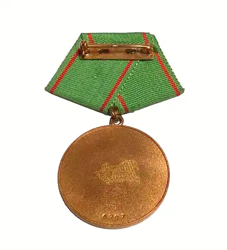 DDR original Medaille für Vorbildlichen Grenzdienst Nummer 6907 Bartel Nr.132b