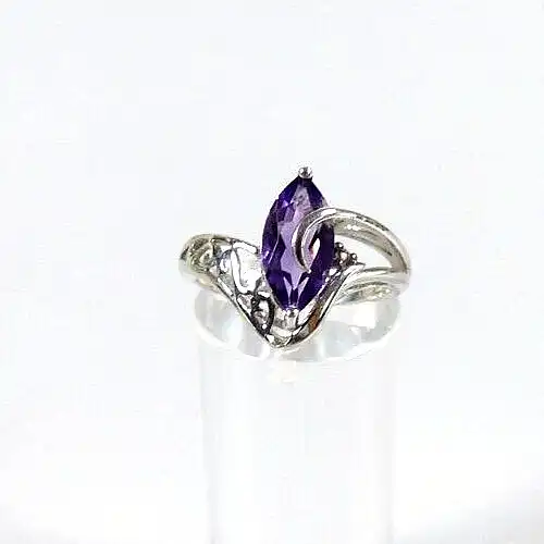 Ring aus 925 Silber mit Amethyst