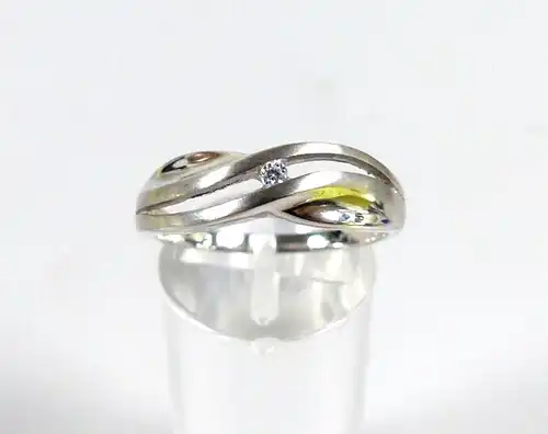 Ring aus 925 Silber mit Zirkonia Größe 60 neuwertig