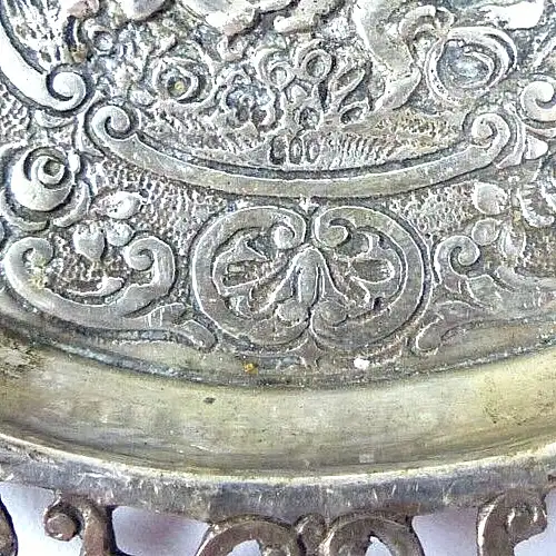 kleiner Aschenbecher aus massivem 800 Silber mit Putto