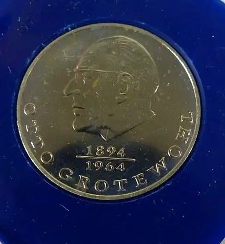 8 DDR Umlaufmünzen 5 bis 20 Mark 1973 bis 1990 unzirkuliert