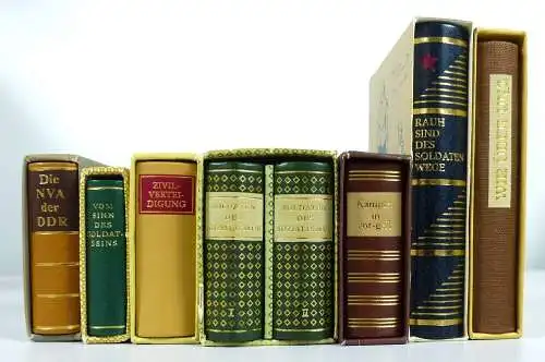 8 Minibücher DDR NVA Zivilverteidigung und ASV
