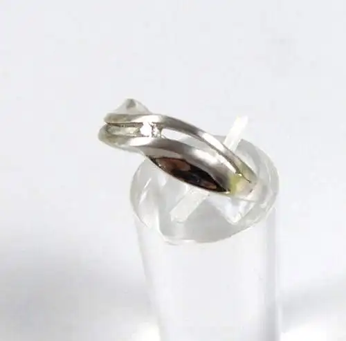 Ring aus 925 Silber mit Zirkonia Größe 60 neuwertig