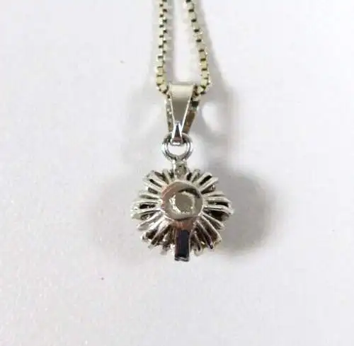 Kette aus 925 Silber und Anhänger aus 800 Silber mit rotem und weißen Steinen