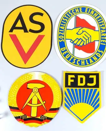 DDR 4 original alte Aufhänger Organisationen und Emblem