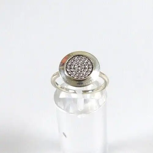 Ring aus 925 Silber  mit weißen Steinen  Größe 55