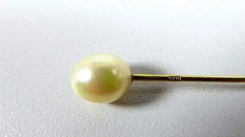 Krawattennadel aus 585 Gold mit großer Perle