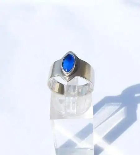 Ring  aus 925 Silber mit blauem Stein  Größe 58