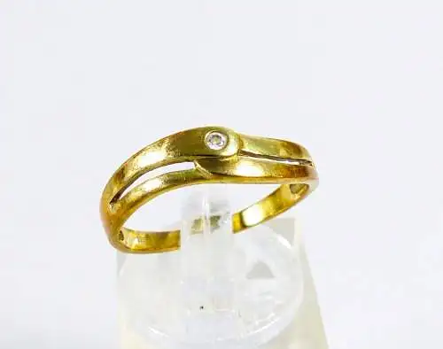 Ring aus 333 Gold mit weißem Stein Größe 55