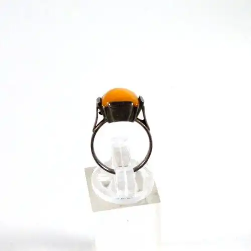 Alter Ring aus 830 Silber mit Bernstein Amber Größe 49