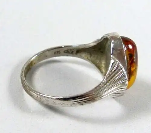 Ring aus 855 Silber mit Bernstein Amber