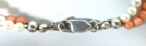 Kette Zuchtperlen und Korallen mit Verschluß aus 925 Silber