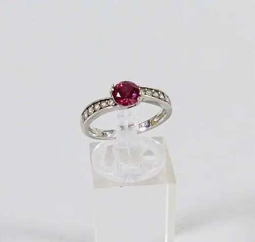 Ring aus 925 Silber mit rotem Edelstein, Gr. 57/Ø 18 mm  (da6932)