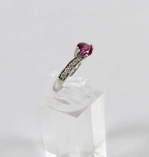 Ring aus 925 Silber mit rotem Edelstein, Gr. 57/Ø 18 mm  (da6932)