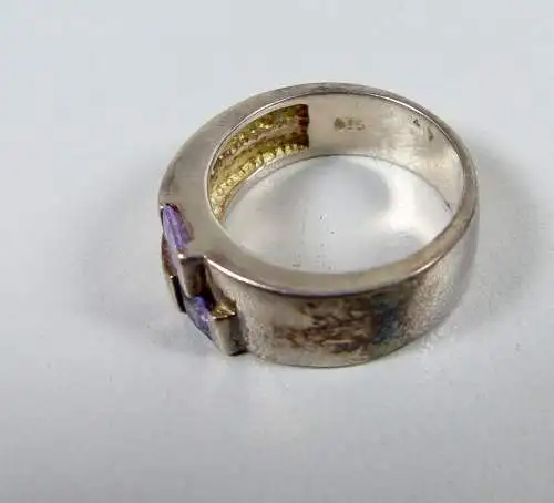 Ring aus 925 Silber mit amethystfarbenen Steinen, Gr. 57/Ø 18 mm  (da6620)