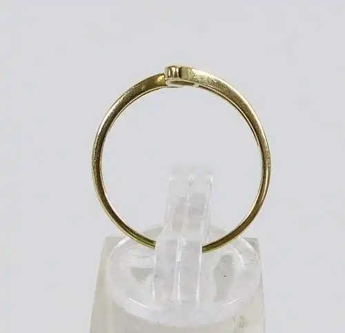 Ring aus 333 Gold mit weißen Steinen, Gr. 57/Ø 18 mm  (da6595)