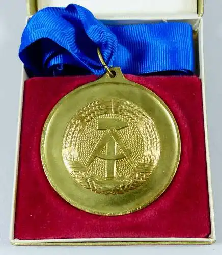 original alte Medaille Deutscher Schlitten und Bobsportverband der DDR  (da6588)