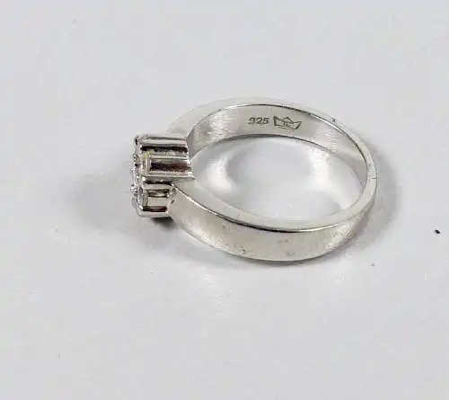 Ring aus 925 Silber mit weißem Steinen, Gr. 54/Ø 17,2 mm  (da6404)