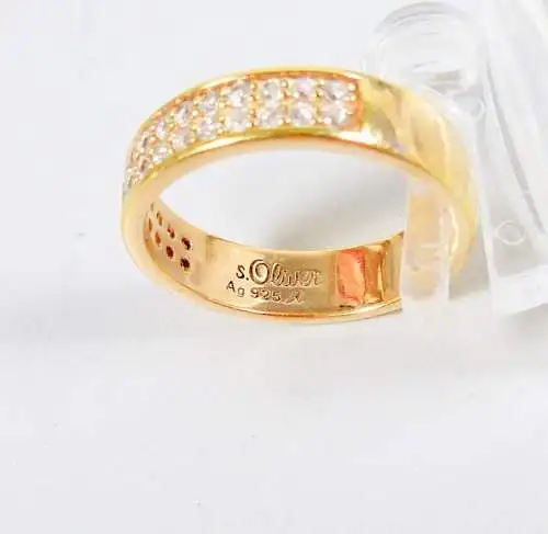 S. Oliver Ring aus 925 Silber vergoldet mit weißen Steinen  (da6126)