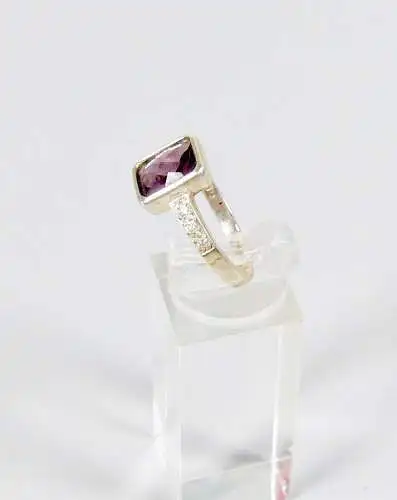 Ring aus 925 Silber mit amethystfarbenen Stein, Gr. 58/Ø 18,4 mm  (da6055)