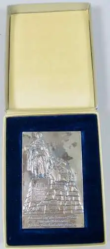 original alte Plakette Ehrenmal auf den Seelower Höhen in OVP  (da6046)