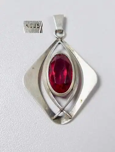 Wunderschöner Anhänger aus 835 Silber mit rotem Stein  (da5858)