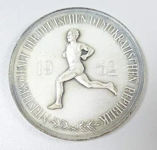 original alte Medaille Meisterschaften der DDR 1952    sehr selten (da5463)