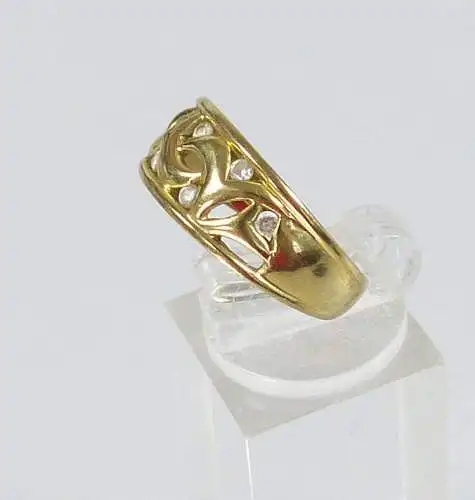 Ring aus 333 Gold mit Zirkonia  Größe 58