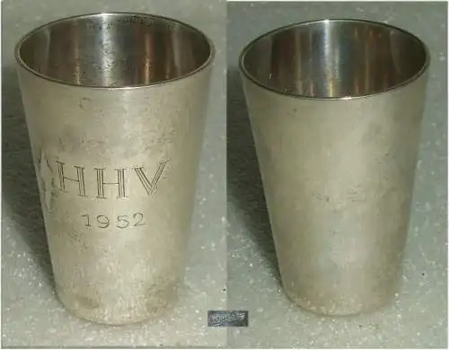 Ein toller alter Schnaps-Becher aus 835er Silber, graviert HHV 1952  (da5014)