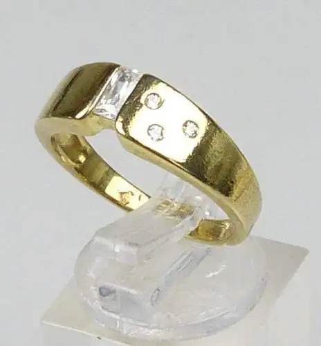 Ring aus 333er Gold mit Zirkonia, Gr. 57/Ø 18 mm  (da5027)