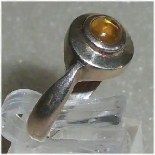 Ring aus 925er Silber mit citrinfarbenen Stein,  Gr. 55, Ø 17,5 mm  (da3689)