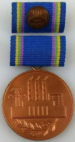 Medaille für Verdienste in der Energiewirtschaft der DDR in Bronze (AH240a)