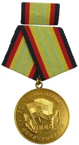 Medaille für treue Dienste in den Grenztruppen der DDR Gold 1984-1986 (AH284b)