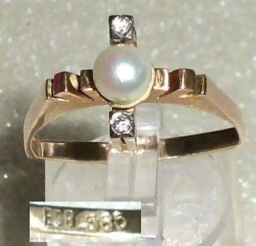 Toller Ring aus 585 Gold mit Perlen und Brillanten Größe 57