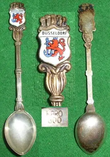 original alter Sammler-Löffel aus 800 Silber Düsseldorf mit Wappen aus Emaille