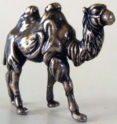 Dekoratives kleines Kamel in Silber