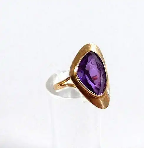 russischer Ring aus 583 Gold mit Amethyst  Größe 54