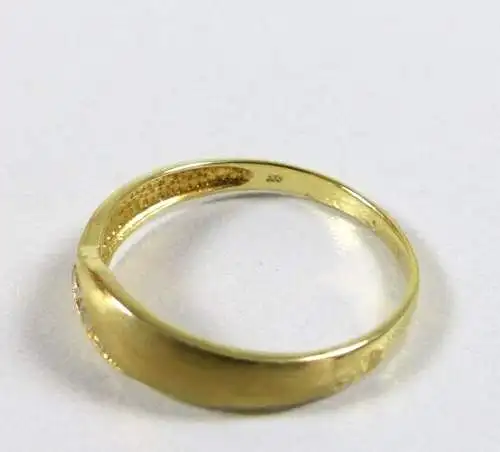 Ring aus 333 Gold mit Zirkonia Größe 58