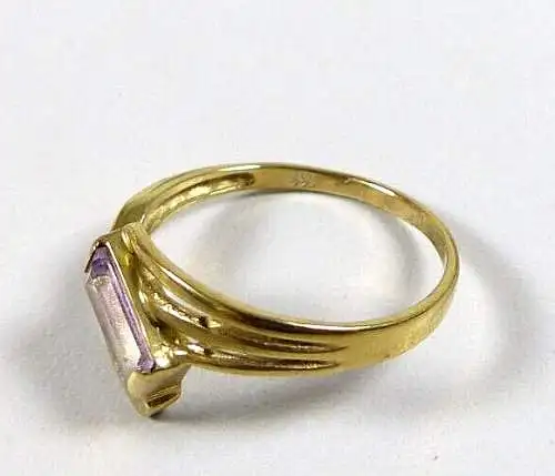 Ring aus 333 Gold mit Amethyst Größe 60