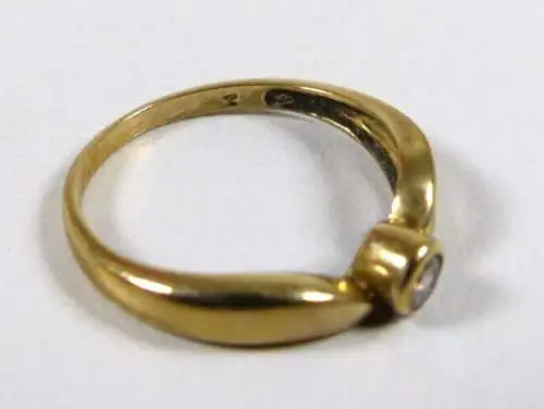 Ring aus 333 Gold mit Kristall  Größe 57