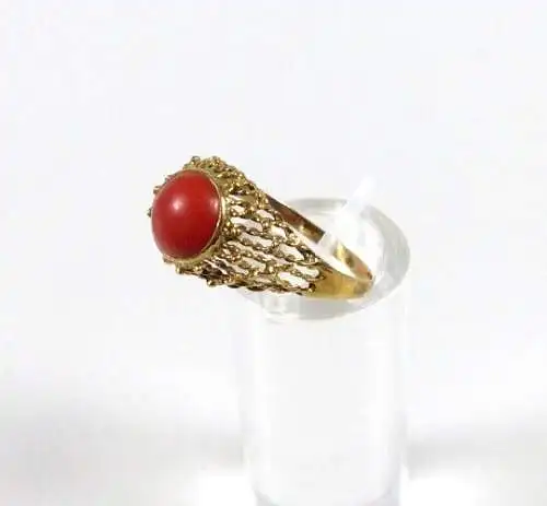 Ring aus 333 Gold mit Koralle  Größe 63