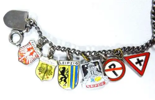 sehr altes Bettelarmband Armband  mit 20 Anhängern viele Silber