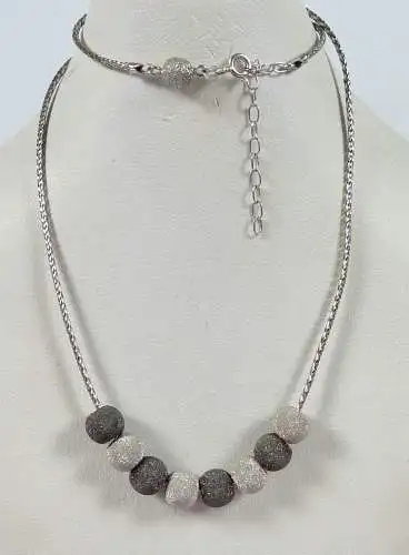 Collier aus 925 Silber mit Silberkugeln mit Magnet- u. Ringverschluß    (da6835)